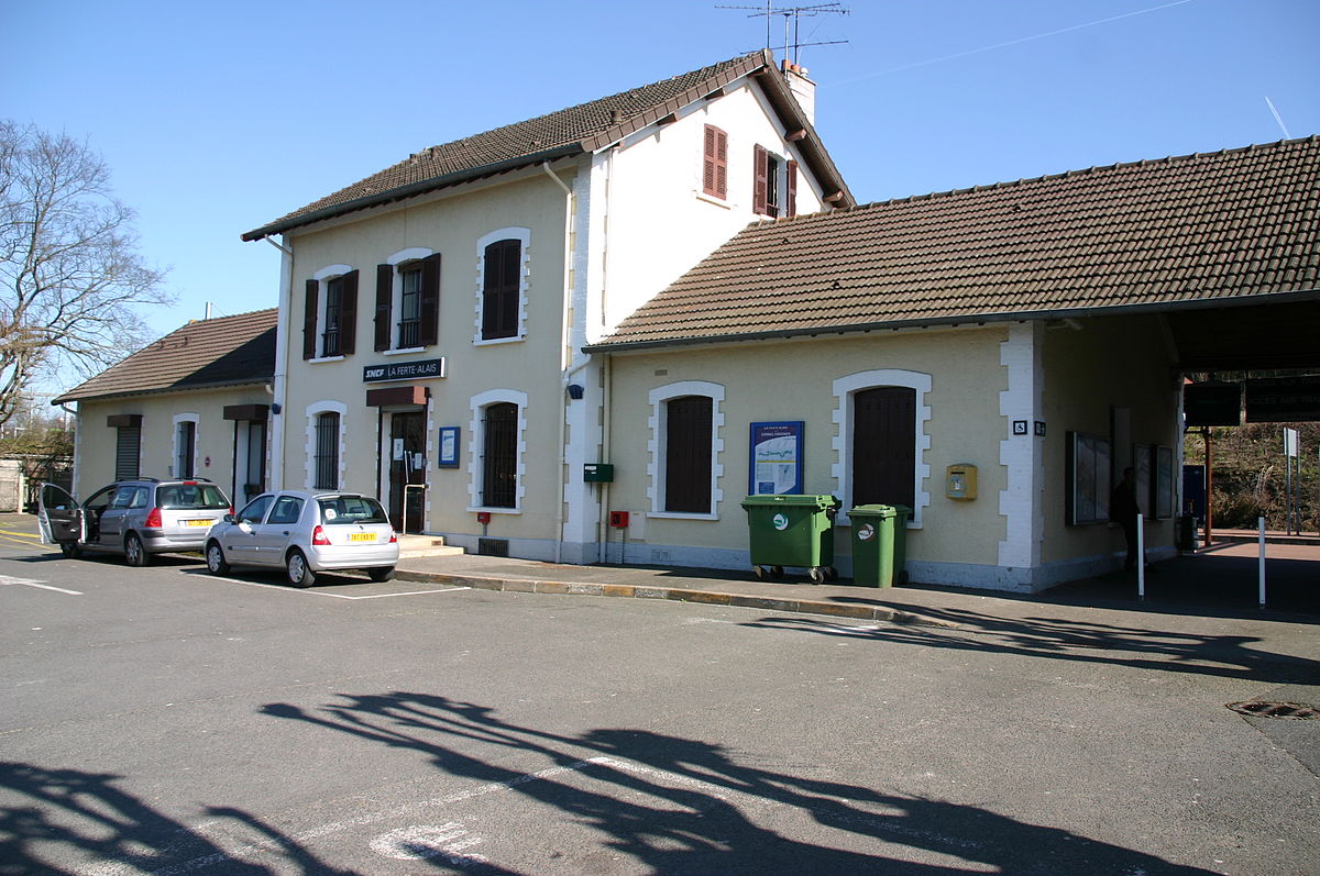 Gare de La Ferté Alais