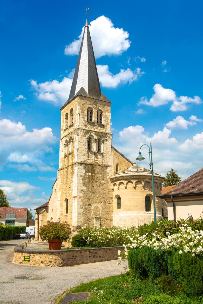 A B ZOU TAXI, votre accès à l Église Saint-Étienne de Bezannes.