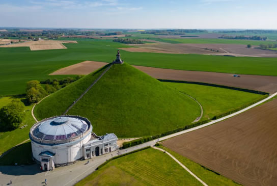 Explorer Waterloo, une ville riche en histoire locale.	