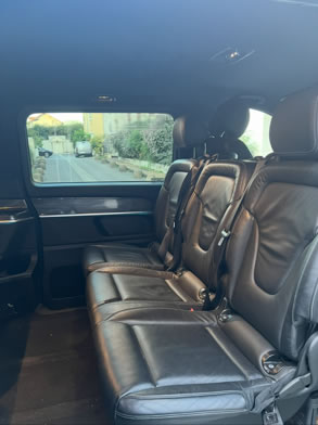 Intérieur spacieux pour 7 passagers