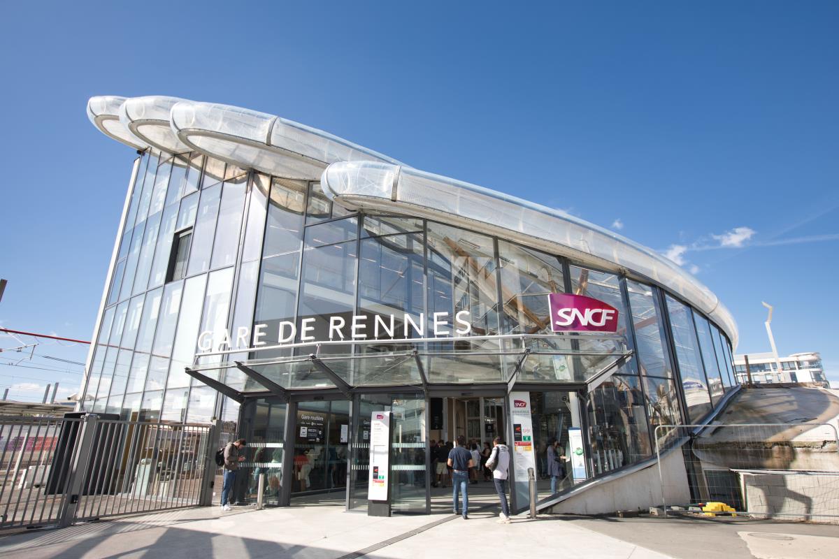 Rejoignez la gare de Rennes en toute tranquillité