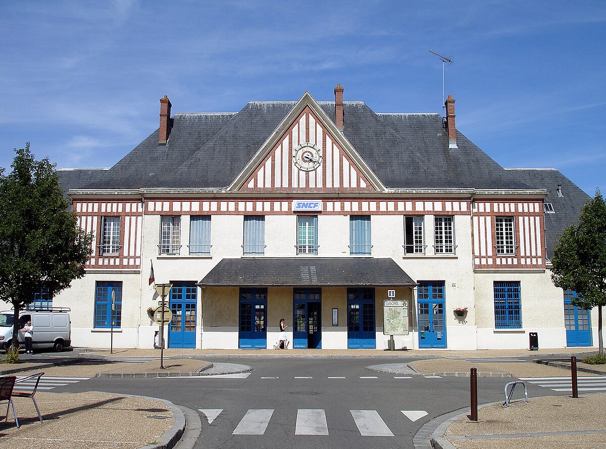 Gare SNCF Gisors : rapide, pratique, accessible.