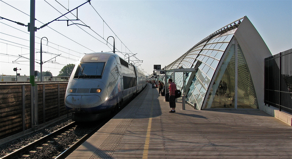 Taxi fiable pour vos trajets à la Gare d’Avignon TGV.