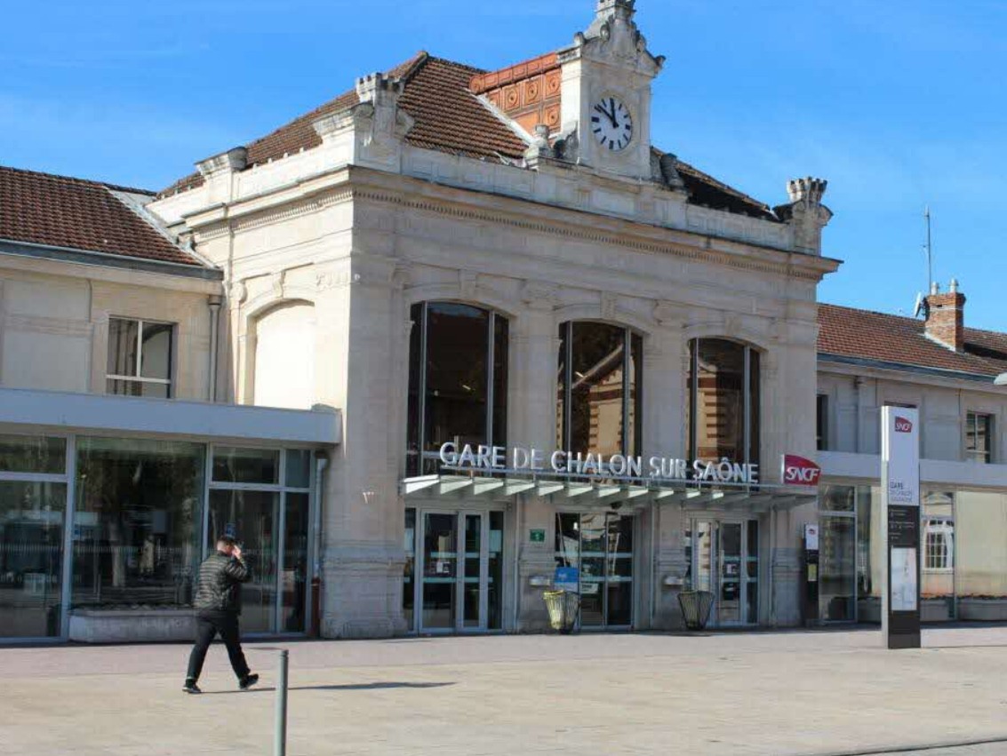 Arrivez à temps à la Gare de Chalon-sur-Saône.