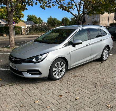 Réservez un transfert premium et confortable avec DURAND DRIVER.	
