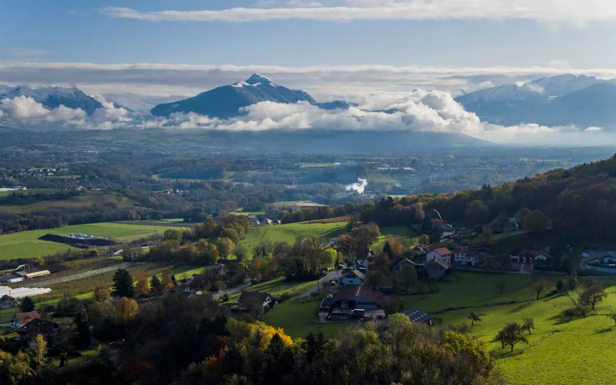 Découvrez chaque coin d’Annemasse grâce à notre taxi