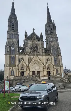 Taxi moderne confort sécurité ponctualité service professionnel pour vos déplacements